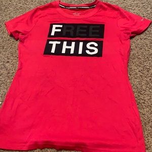 Women’s Nike t-shirt